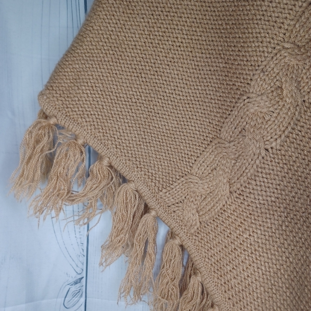 Bill Bass Knit Fringe Boho Shawl - Picture 6 of 10